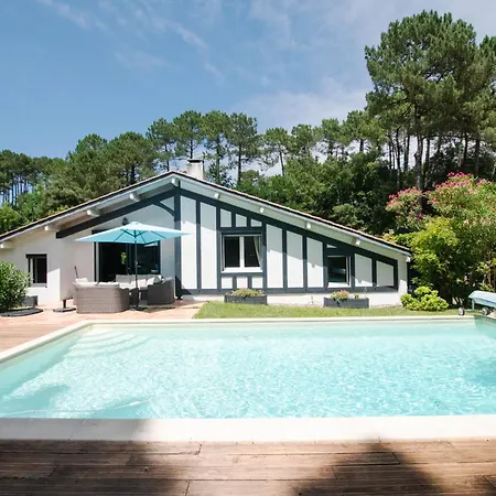 Mokas - Piscine - 6 Personnes Villa